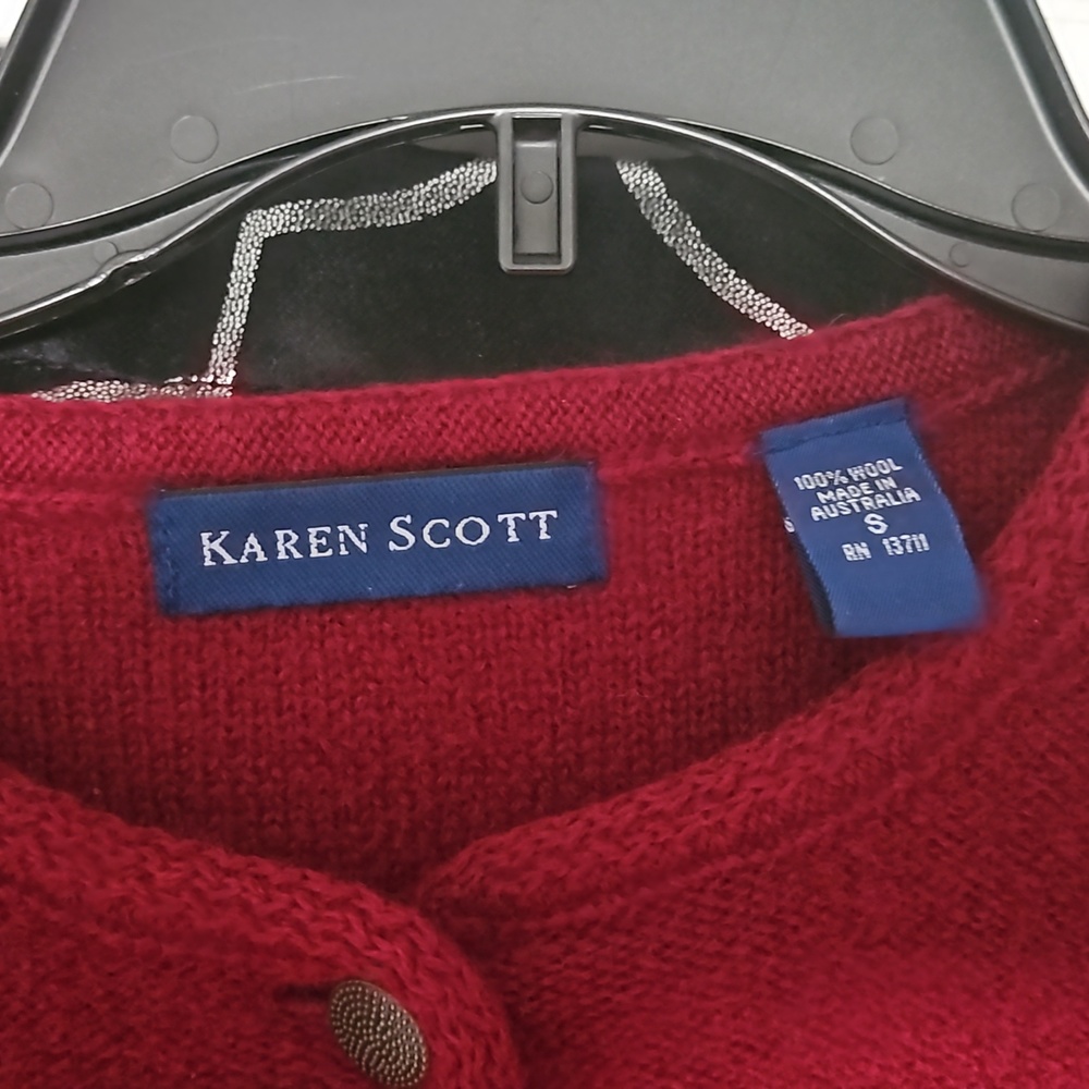 100% Wool Sweater - Picture 2 of 3
